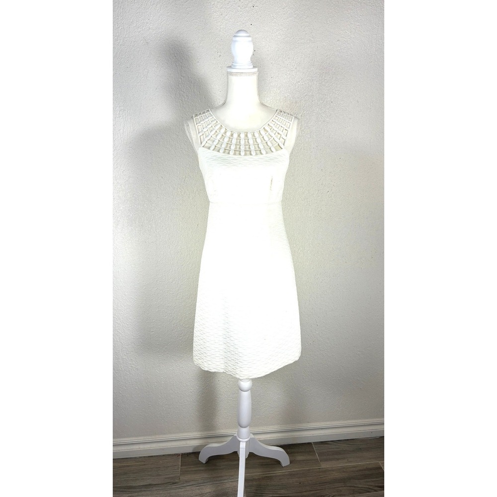 Antonio Melani White Textured Lattice Neck Cutout Sheath Dress Womens Size 2